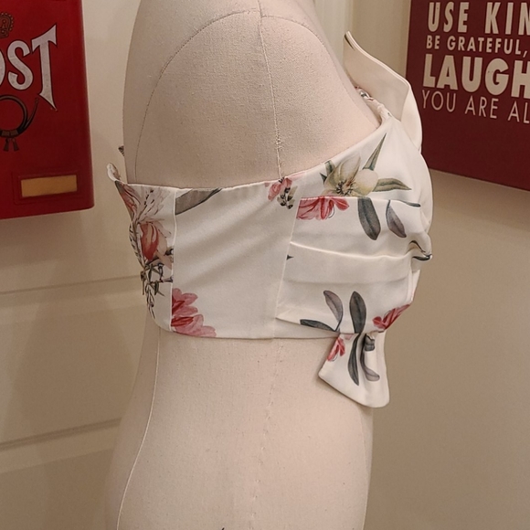 Super Cute SAMPLE Bandeau Top - Picture 4 of 9